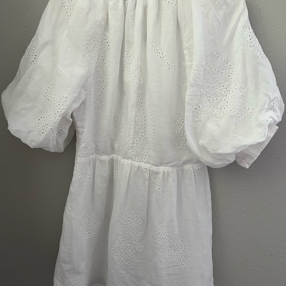 New Frame Broderie Anglaise Ramie Mini Dress in White Size Medium - Picture 3 of 9
